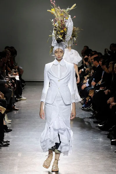 Look 46